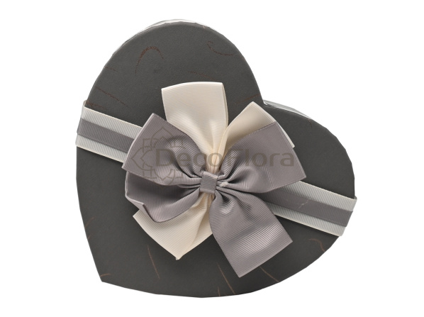 Коробка из набора сердце с бантиком 22*20*9см серая